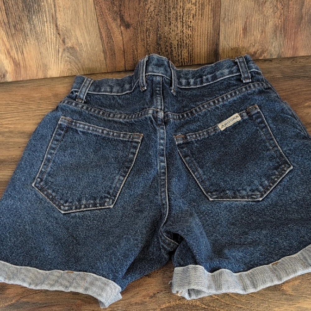 Arizona Jean Company Blue High Rise Mom Jean Shorts Relaxed Fit 9